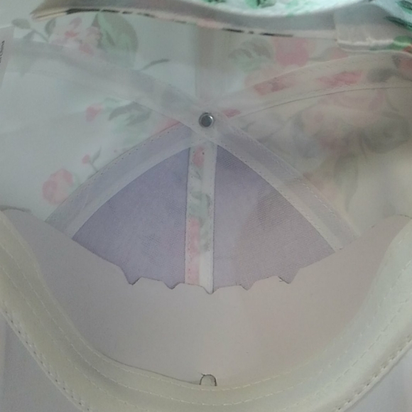 NWT: extremely adorable definitely a must-have!! - Picture 5 of 5